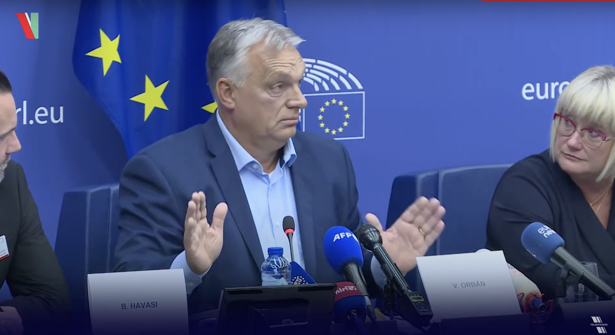 "За скільки грошей ви продали країну Путіну і Цзіньпіню?" на Орбана намагались напасти під час пресконференції. Відео