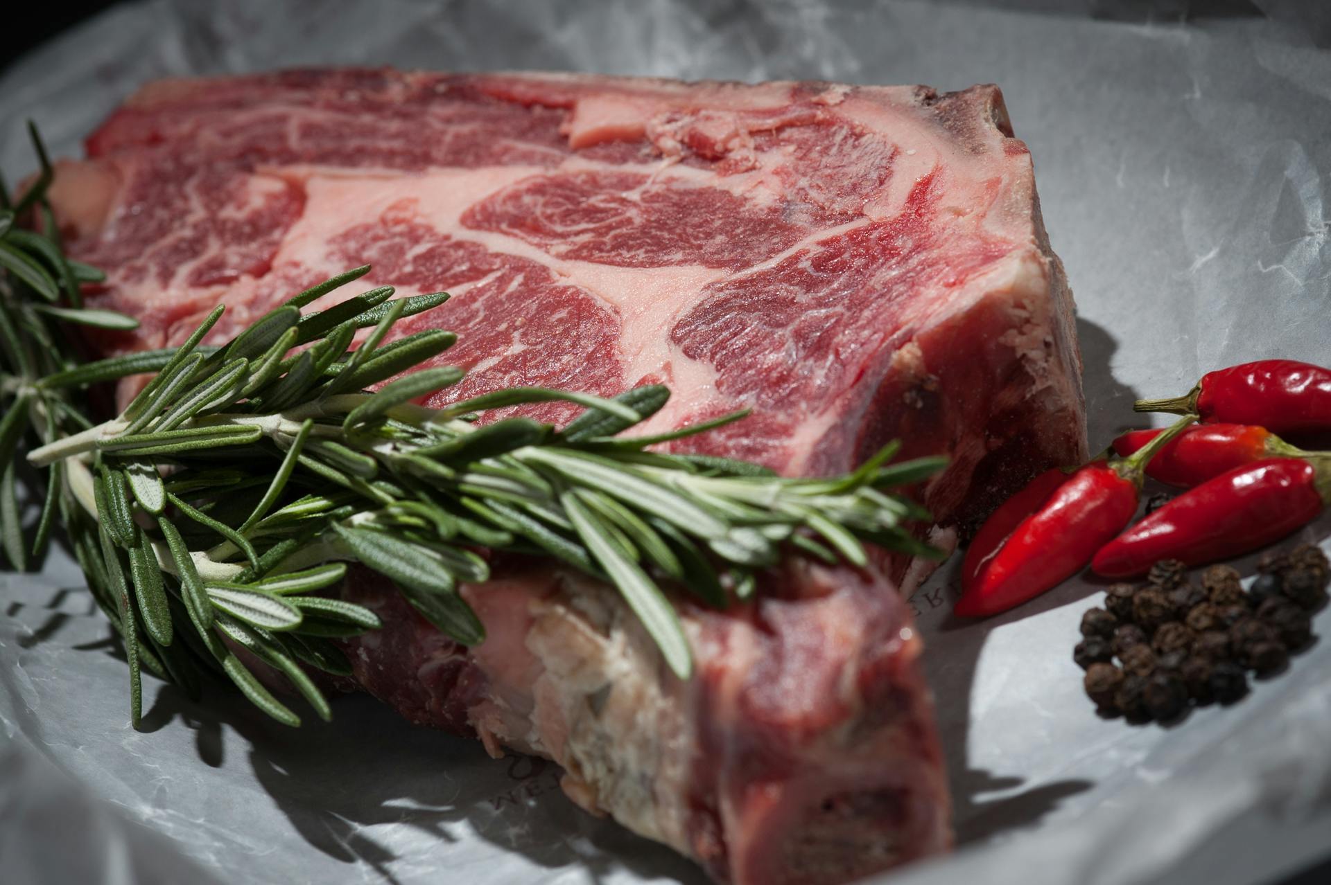 10 продуктов, которые мы все неправильно храним: как спасти свою еду и бюджет