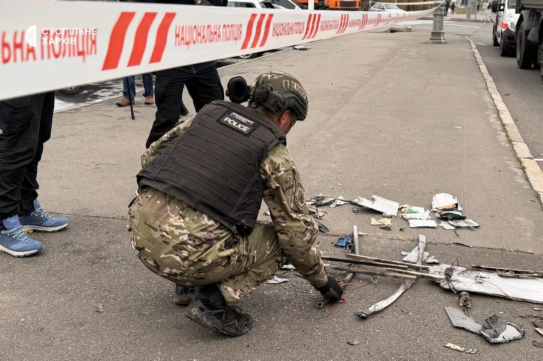 Окупанти атакували дронами Харків: є приліт по багатоповерхівці, постраждали люди. Фото і відео