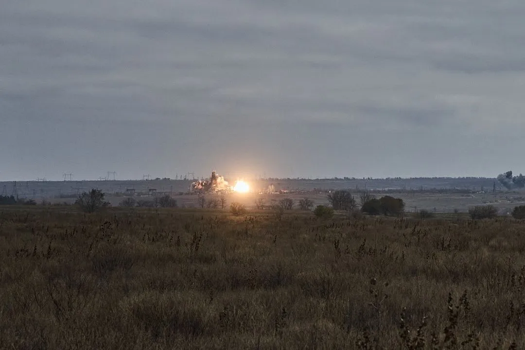 Бесконечные КАБы, FPV-дроны и неутихающая артиллерия: в сети показали, как выглядит сегодня торецкий фронт. Фото