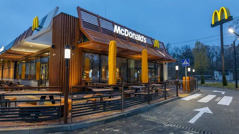 В Киеве открылся McDonald's, который может работать во время блэкаута. Фото