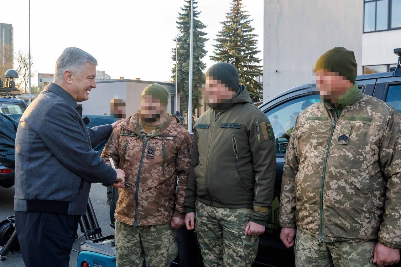 Порошенко передал в войска 8 комплексов "Ай-Петри" – будут работать на разных направлениях фронта