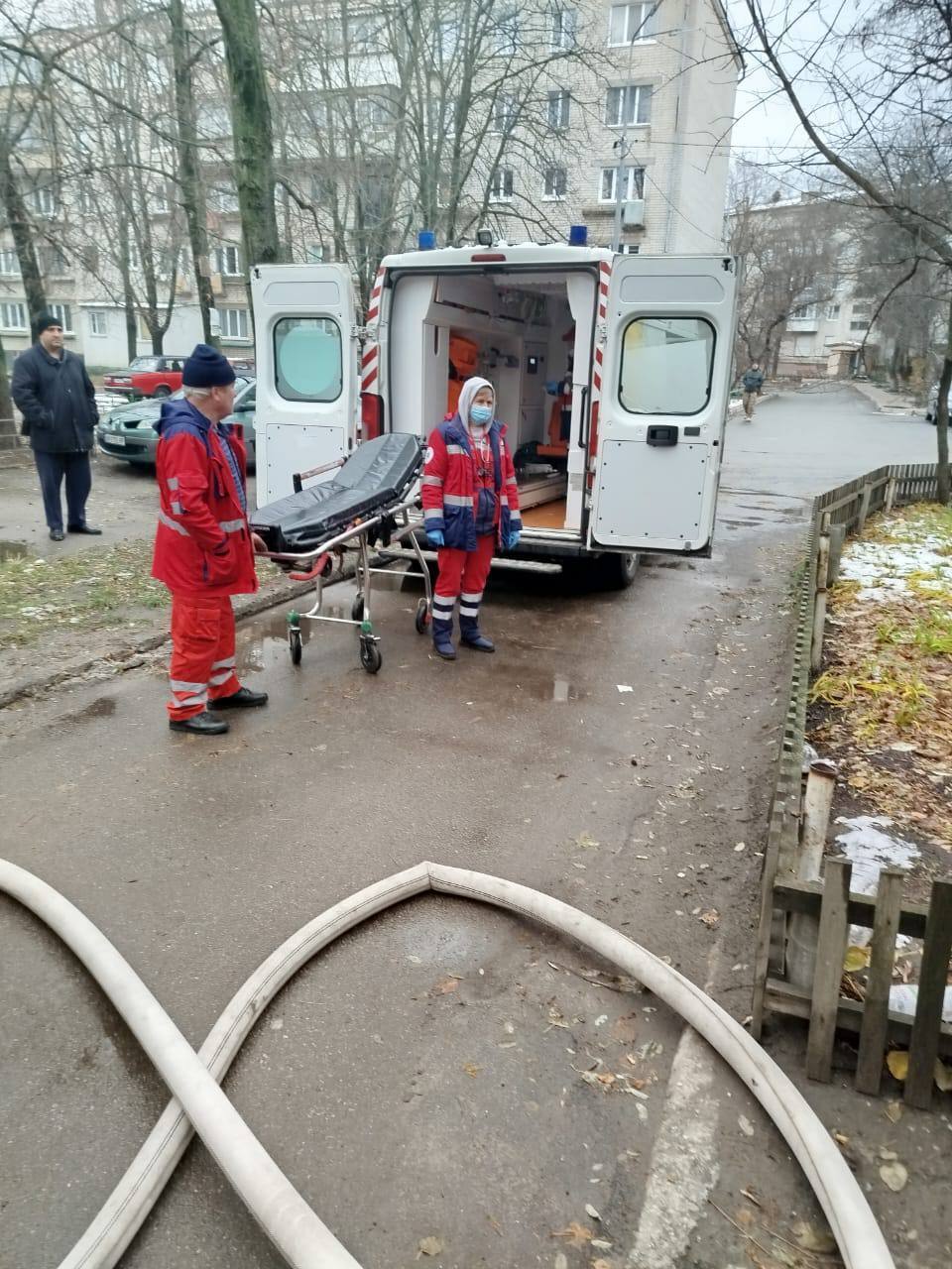 Под Киевом в квартире многоэтажки взорвалась граната: есть пострадавшая. Подробности и фото