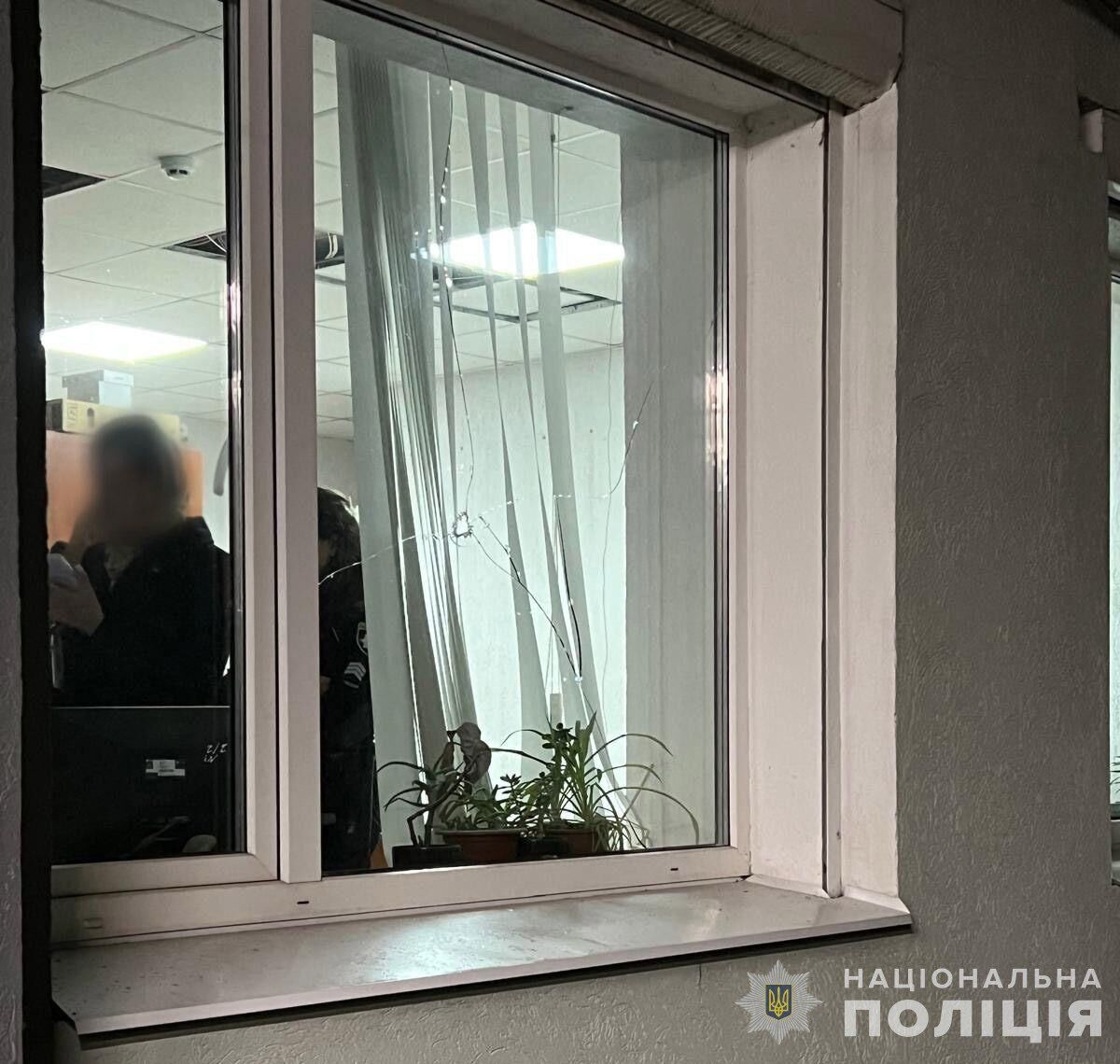 Підірвали вибуховий пристрій біля управління поліції: у Житомирі затримали причетних до вчинення теракту. Фото