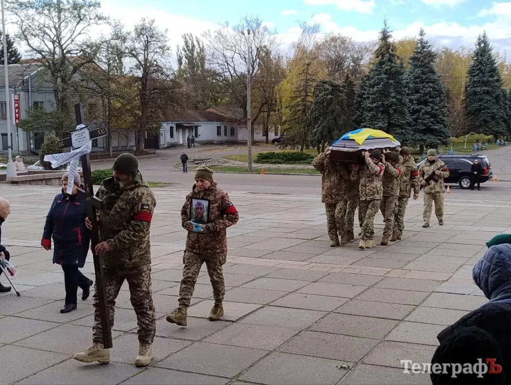 Без отца осталась дочь: на Полтавщине простились с воином, погибшим в боях на Курщине. Фото