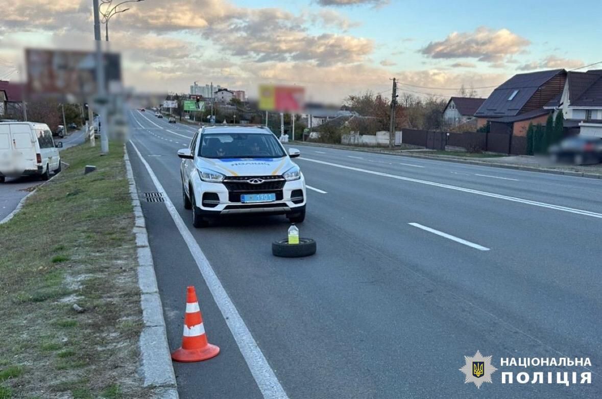 Под Киевом у прицепа легкового авто оторвалось колесо и травмировало маленькую девочку. Подробности ДТП и фото