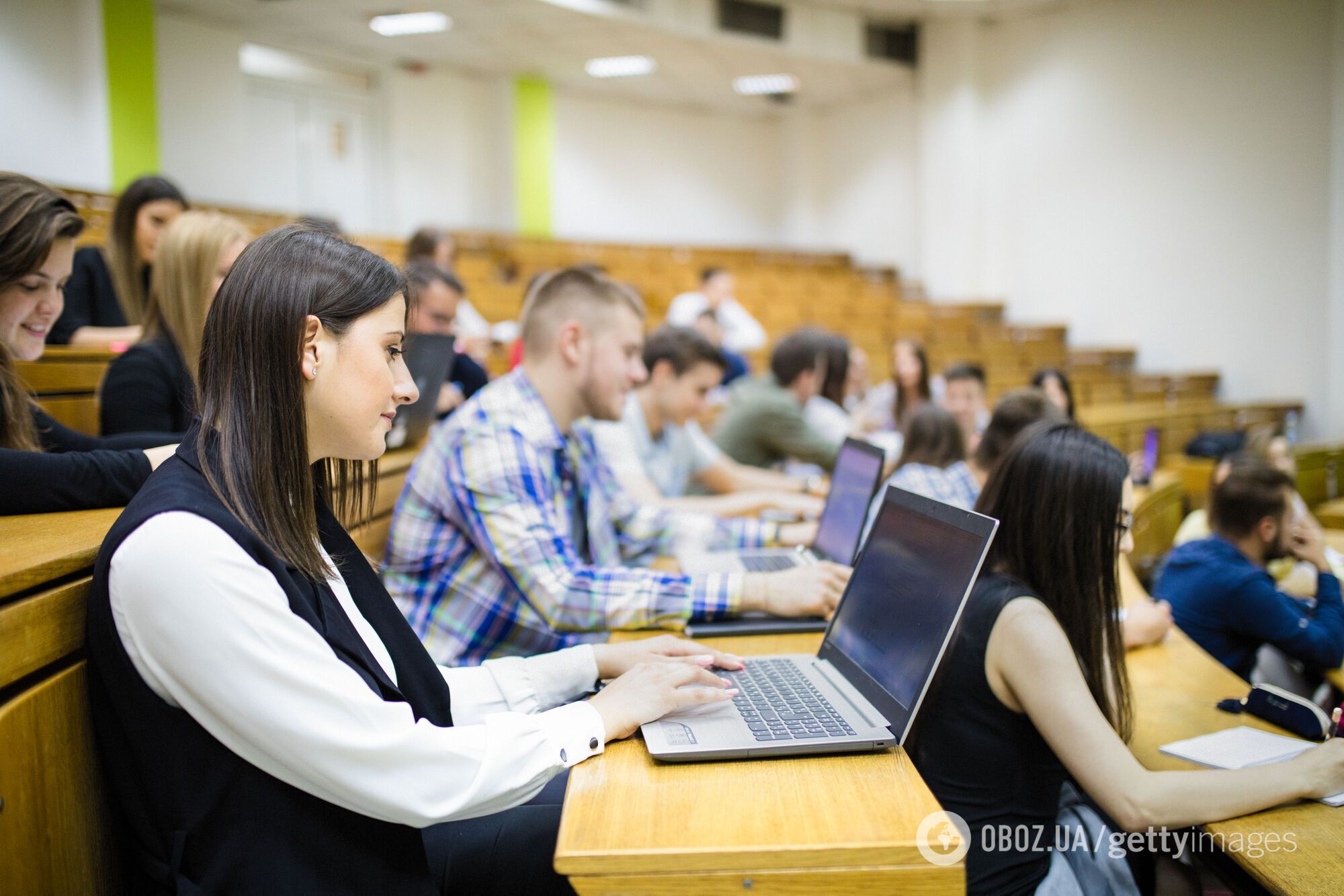 "Нам не треба так багато фахівців із вищою освітою". Сергій Захарін – про реформу старшої школи, об'єднання вишів і Швецію як зразок для України