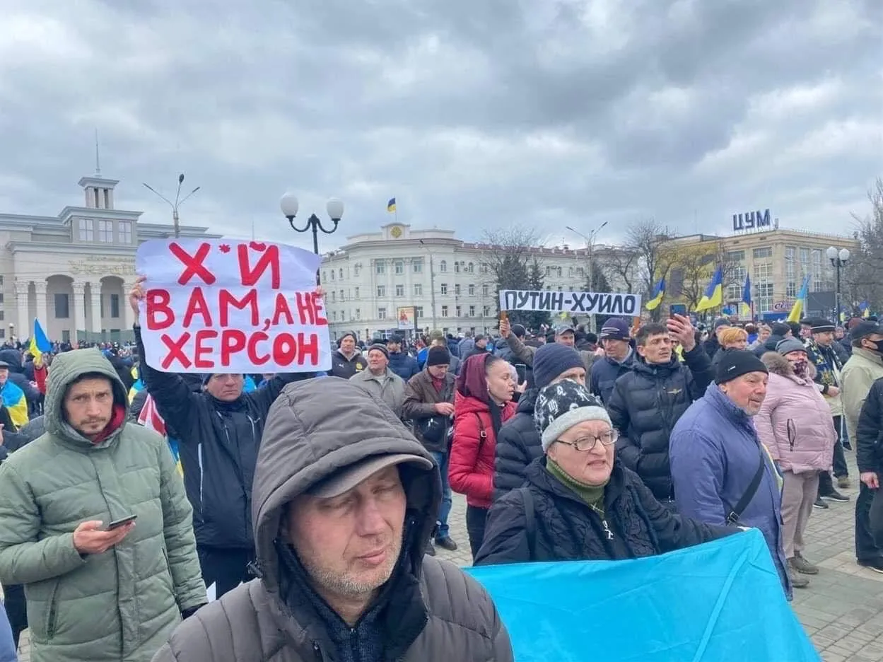 "Коли був поранений на позиції, думав, якщо вийду – спробую знайти Бога". Історія бійця ДШВ Володимира 