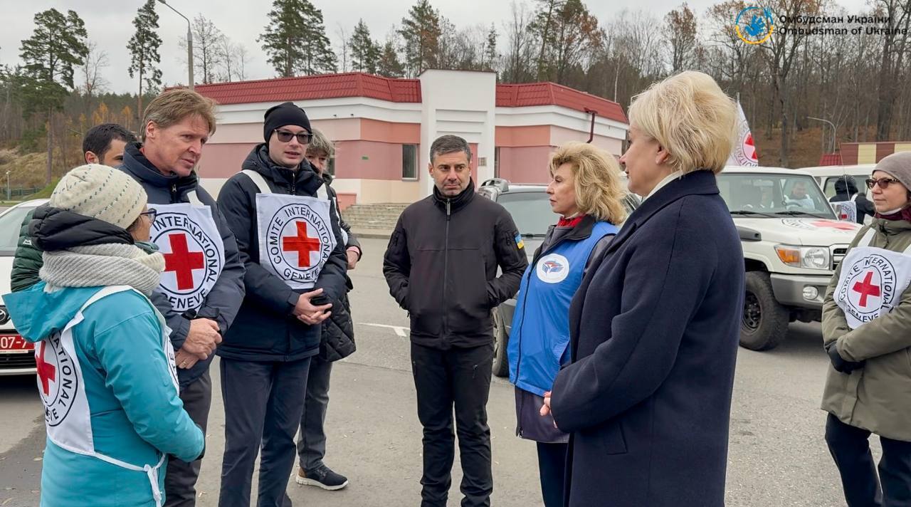 Лубінець зустрівся з Москальковою в Білорусі: відбулися репатріація тіл загиблих, обмін списками і листами. Фото