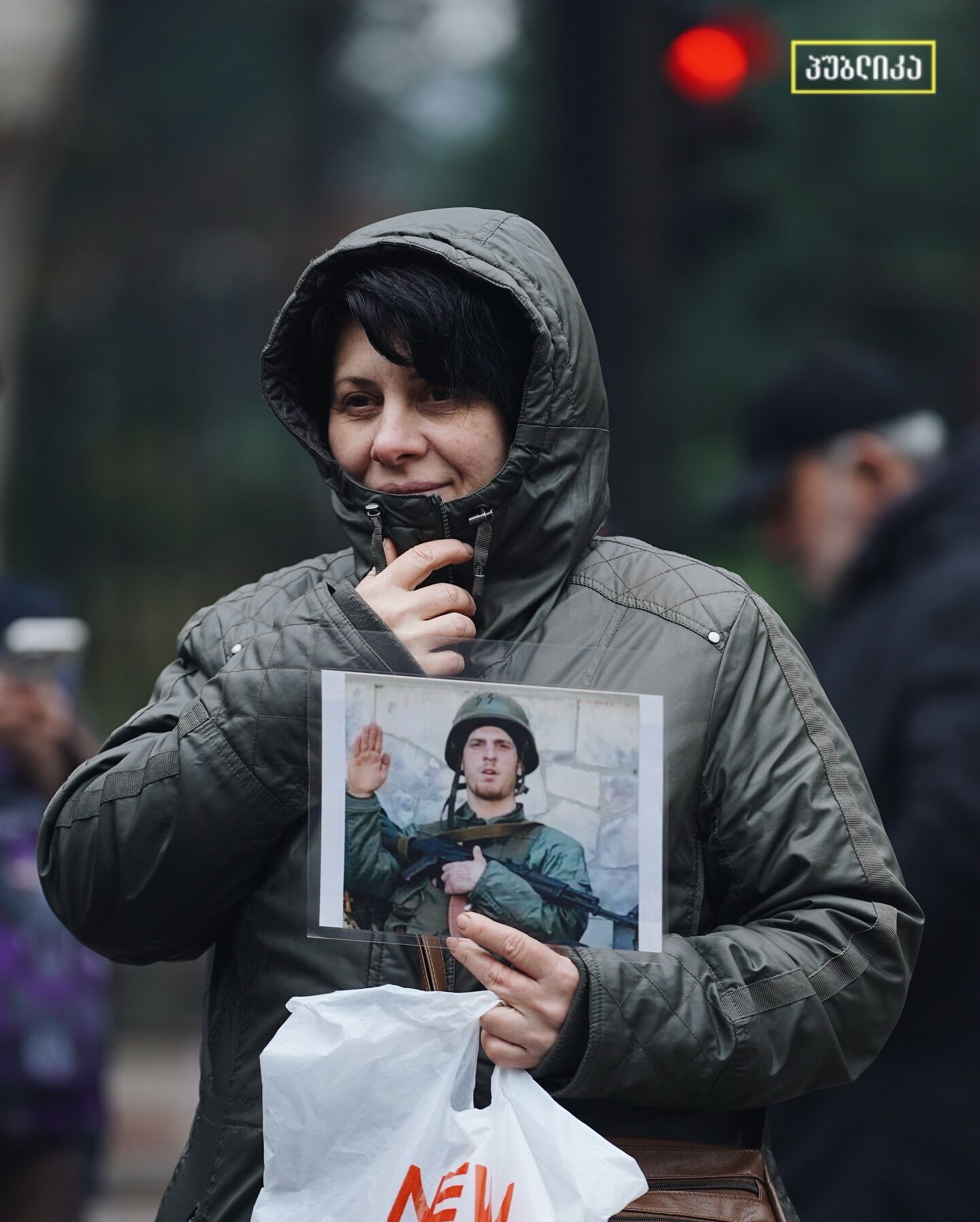 В Грузии люди снова вышли на протесты после ночного разгона. Фото и видео