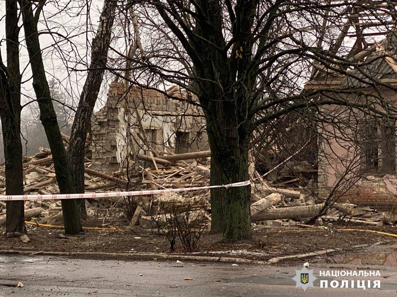 Окупанти завдали ракетного удару по Златополю на Харківщині: 11 людей постраждали. Фото 