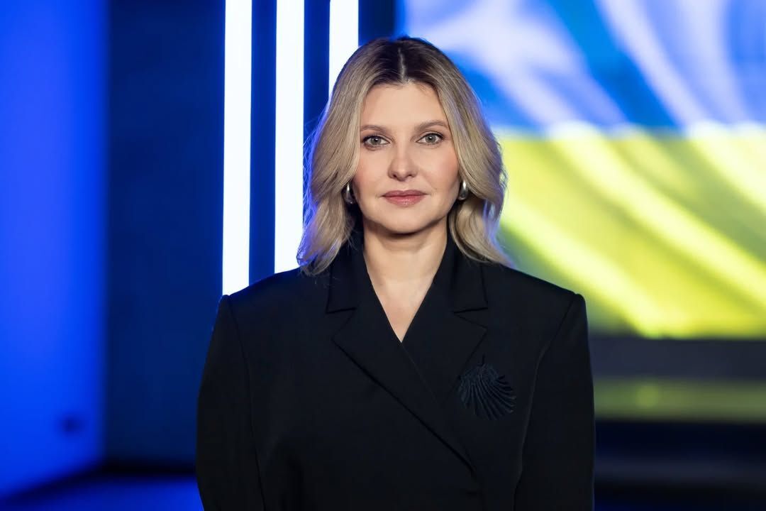 Журналістка пролила світло, як відбуваються приватні зустрічі з Зеленською в умовах війни: телефон забрали, подарунки перевіряли на токсини