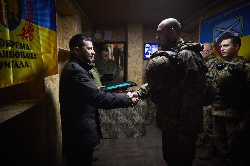 "Главный вопрос – подготовка военных": Зеленский подвел итоги своей поездки в Запорожье. Фото и видео