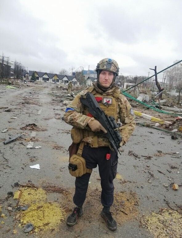 Зеленського просять присвоїти звання Героя України двом воїнам, які віддали життя за мир і перемогу: петиції

