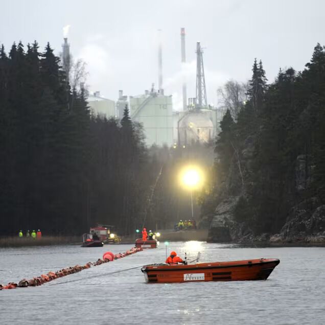 У Балтійському морі трапилася аварія на електрокабелі: у момент НП поблизу перебували два кораблі 