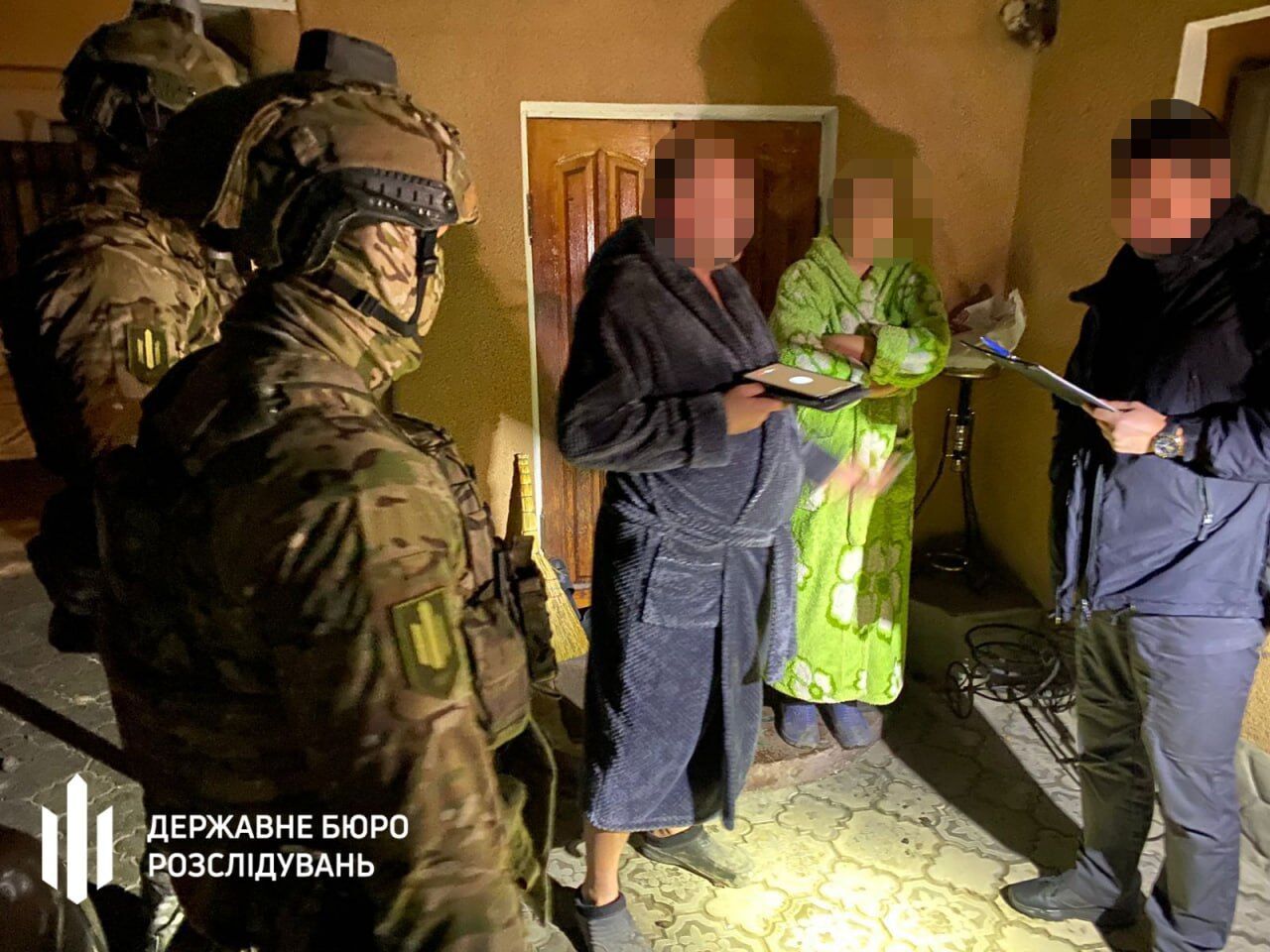 ДБР затримало командира 211-ї бригади, де знущалися з військових: його доставили у Київ