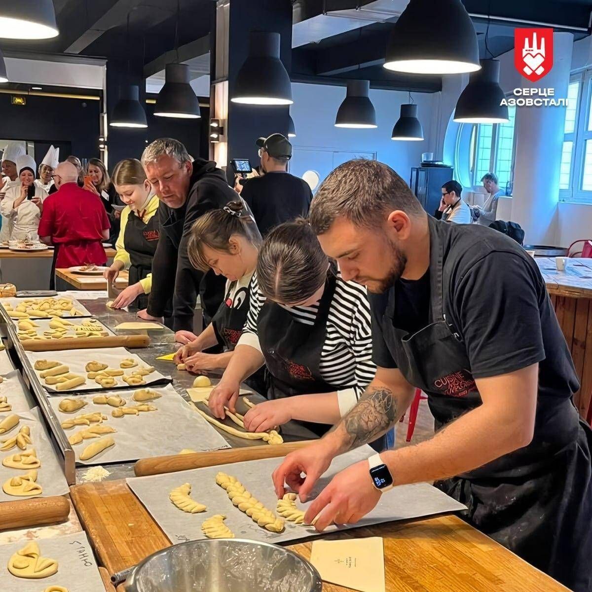 Оборонці Маріуполя отримали дипломи від французької кулінарної школи