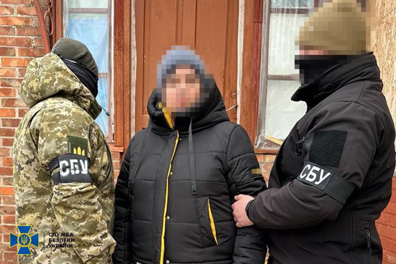 Збирала розвіддані про ЗСУ: на Донеччині затримали подругу глави "народної ради "ДНР". Фото 