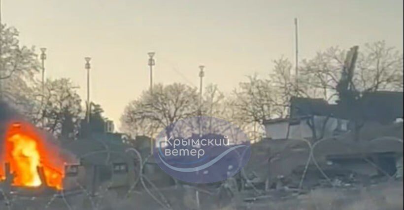 Появились фото последствий прилета по аэродрому "Бельбек" в Крыму