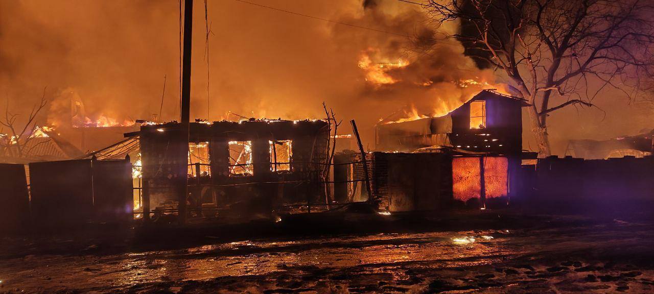 Ховалися у ванній і коридорі: під час нічного обстрілу Росія вбила у Харкові цілу родину. Фото і відео