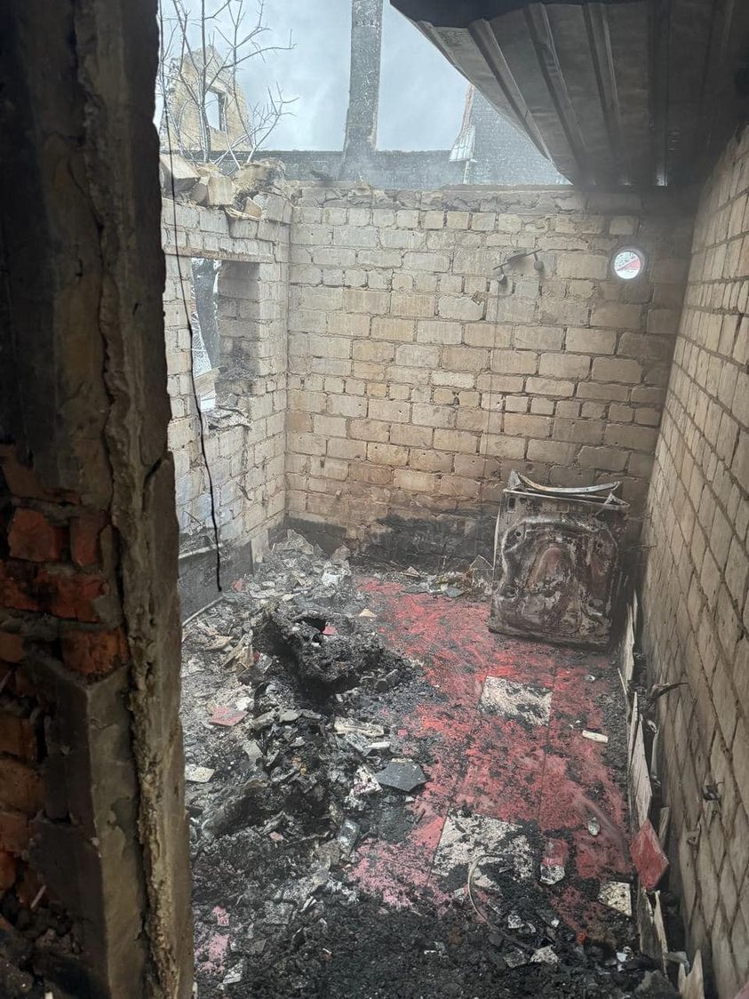 Ховалися у ванній і коридорі: під час нічного обстрілу Росія вбила у Харкові цілу родину. Фото і відео