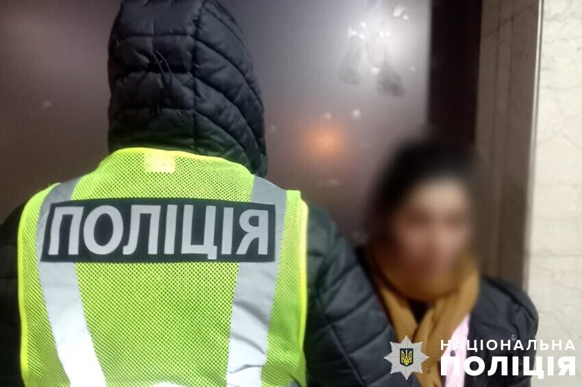 В Киеве на вокзале с поличным задержали серийную воровку-рецидивистку. Фото и подробности