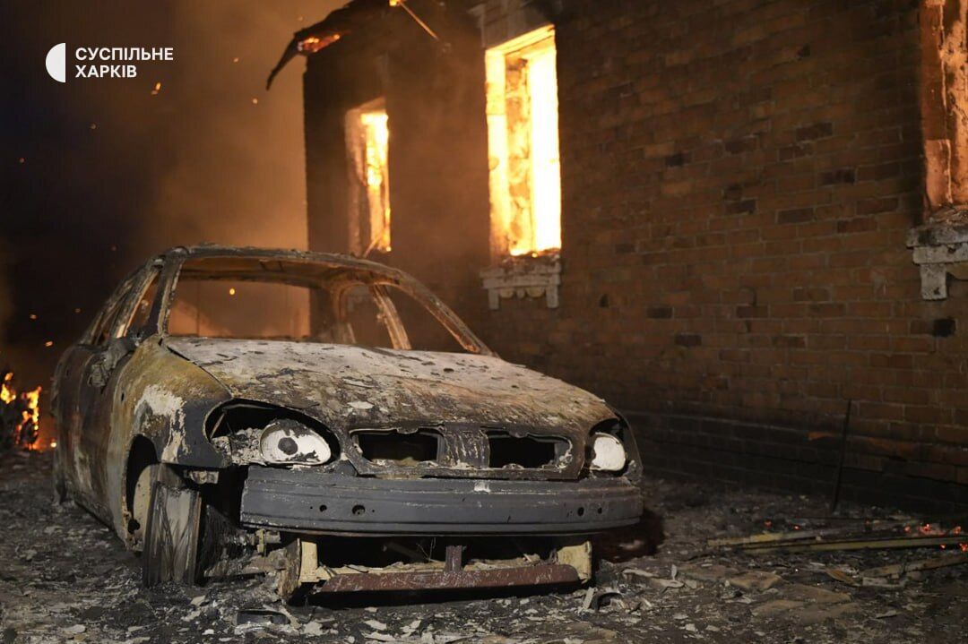 Оккупанты попали "Шахедами" в нефтебазу в Харькове: сгорело 15 домов, погибли дети. Фото и видео