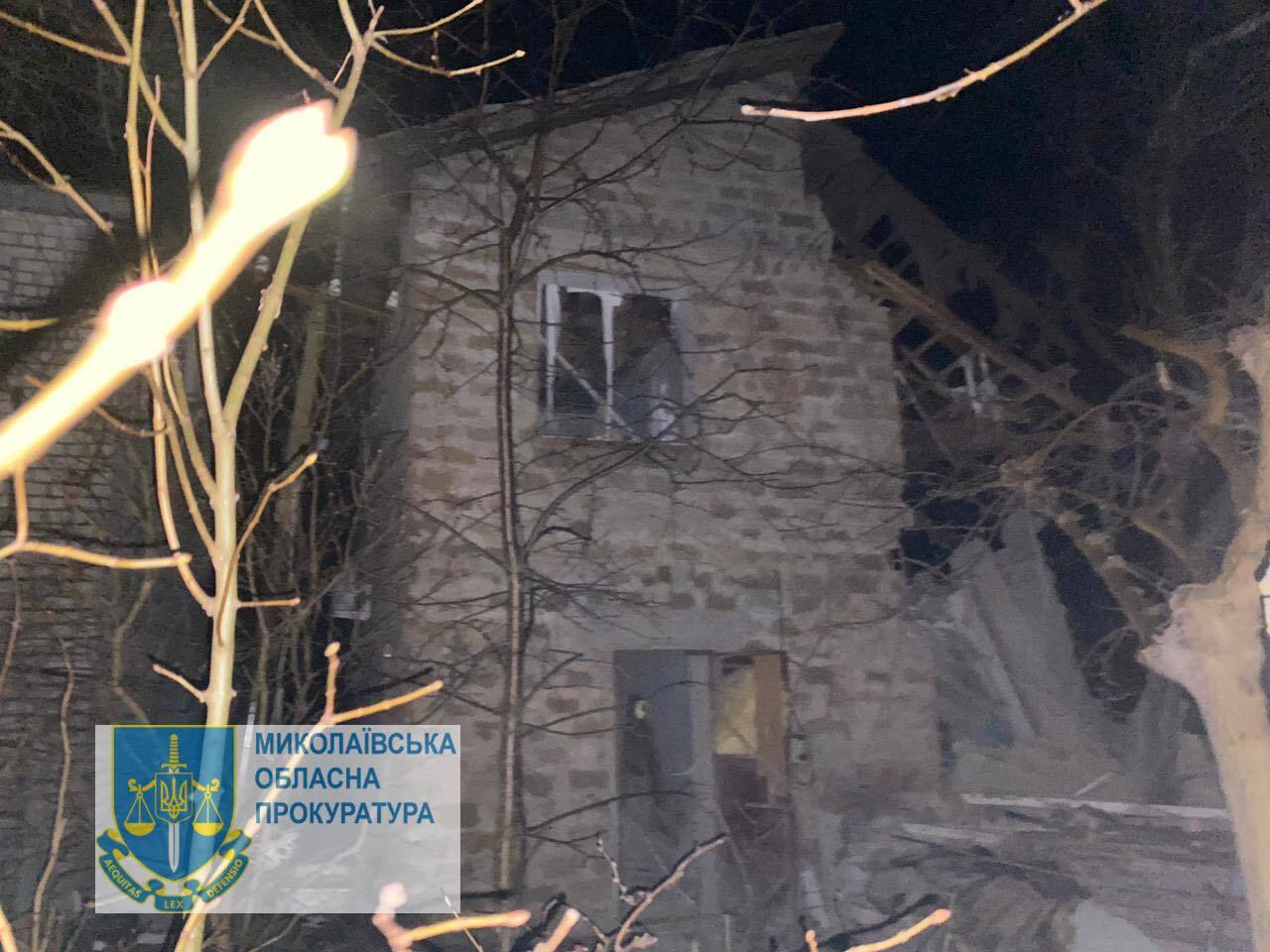 Над Николаевщиной ночью уничтожили 18 БПЛА: повреждены административное здание, жилые дома, авто и газопровод