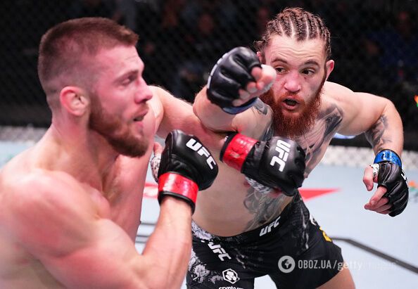 Українець здобув сенсаційну перемогу в UFC у бою з нокдауном. Відео