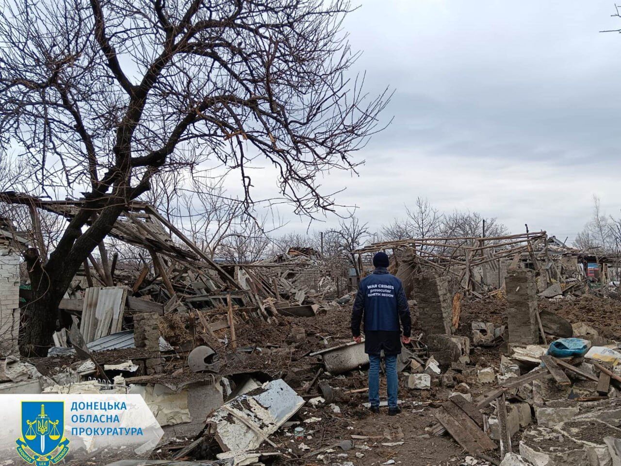 Окупанти вдарили ракетами С-300 по Селидовому: поранили бабусю та двох її внуків. Фото