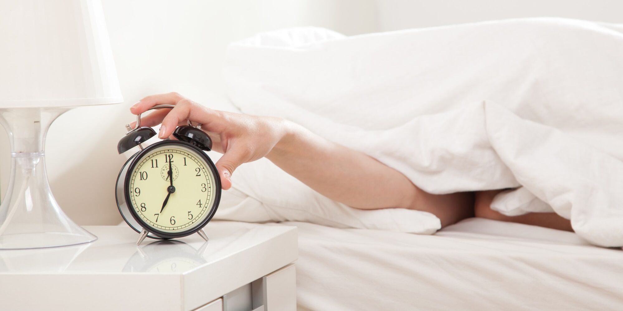 Чому я прокидаюсь вночі і як знову заснути: дієві поради
