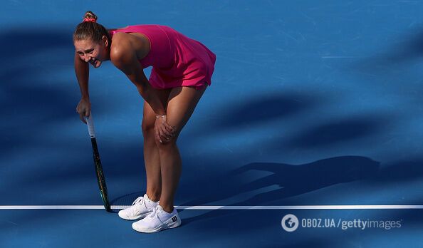Відома українська тенісистка відмовилася продовжувати матч проти росіянки, знявшись із турніру. Відео