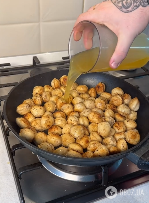 Как приготовить пельмени на сковородке: вкуснее отварных