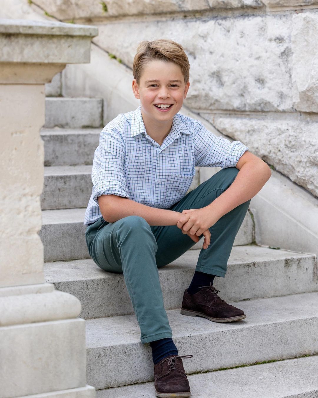 5 признаков, что 10-летнего принца Джорджа уже готовят к роли короля: от встреч с Елизаветой II перед ее смертью до "умной" одежды