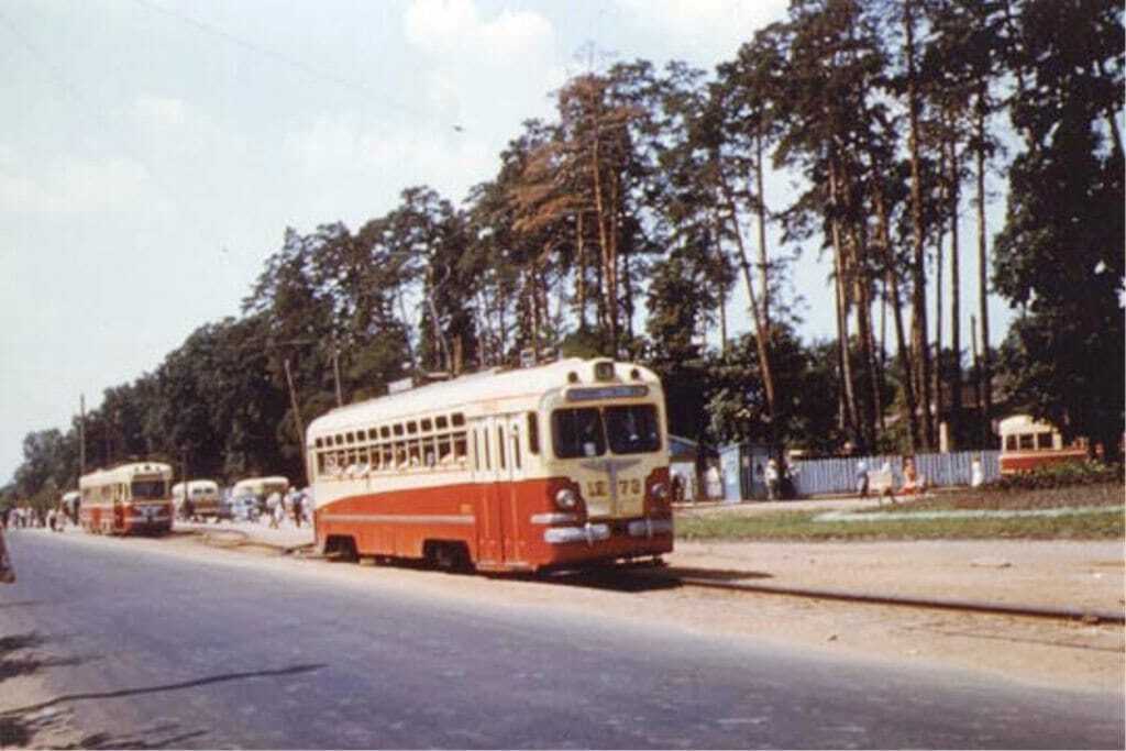 У мережі показали, який вигляд мав найулюбленіший вид транспорту киян 1960–70-х років. Архівні фото