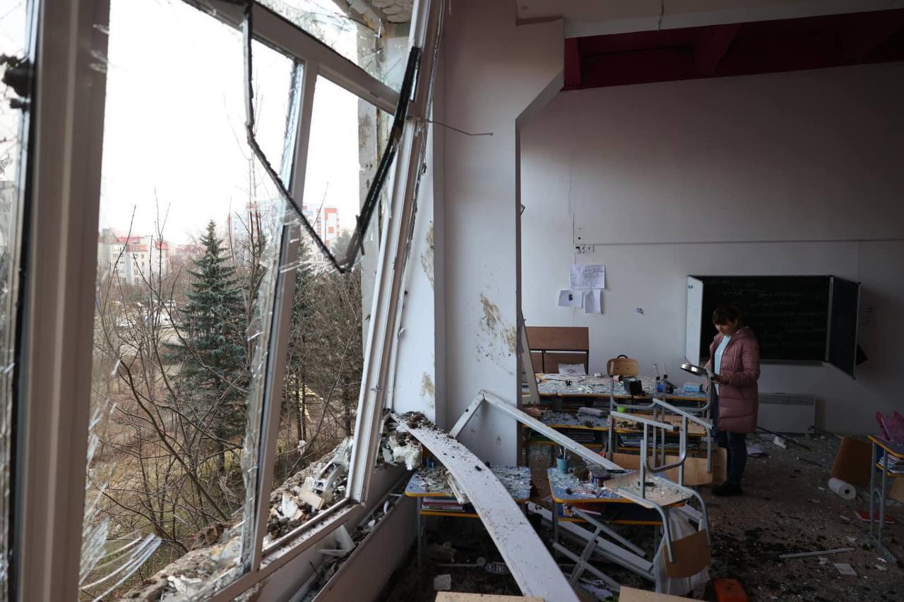 Оккупанты ударили ракетами по Львову: есть попадания и пострадавшие. Фото