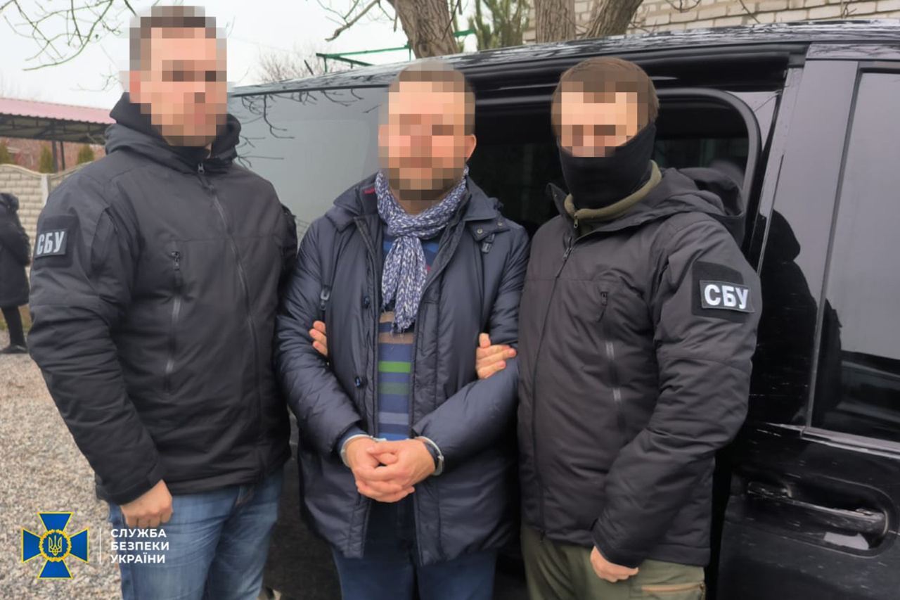 СБУ сообщила о подозрении Дерипаске и задержала его украинских топ-менеджеров: поставляли в РФ сырье для "Искандеров"