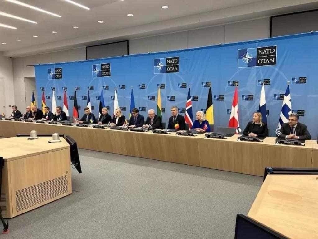 Зустріч міністрів оборони НАТО