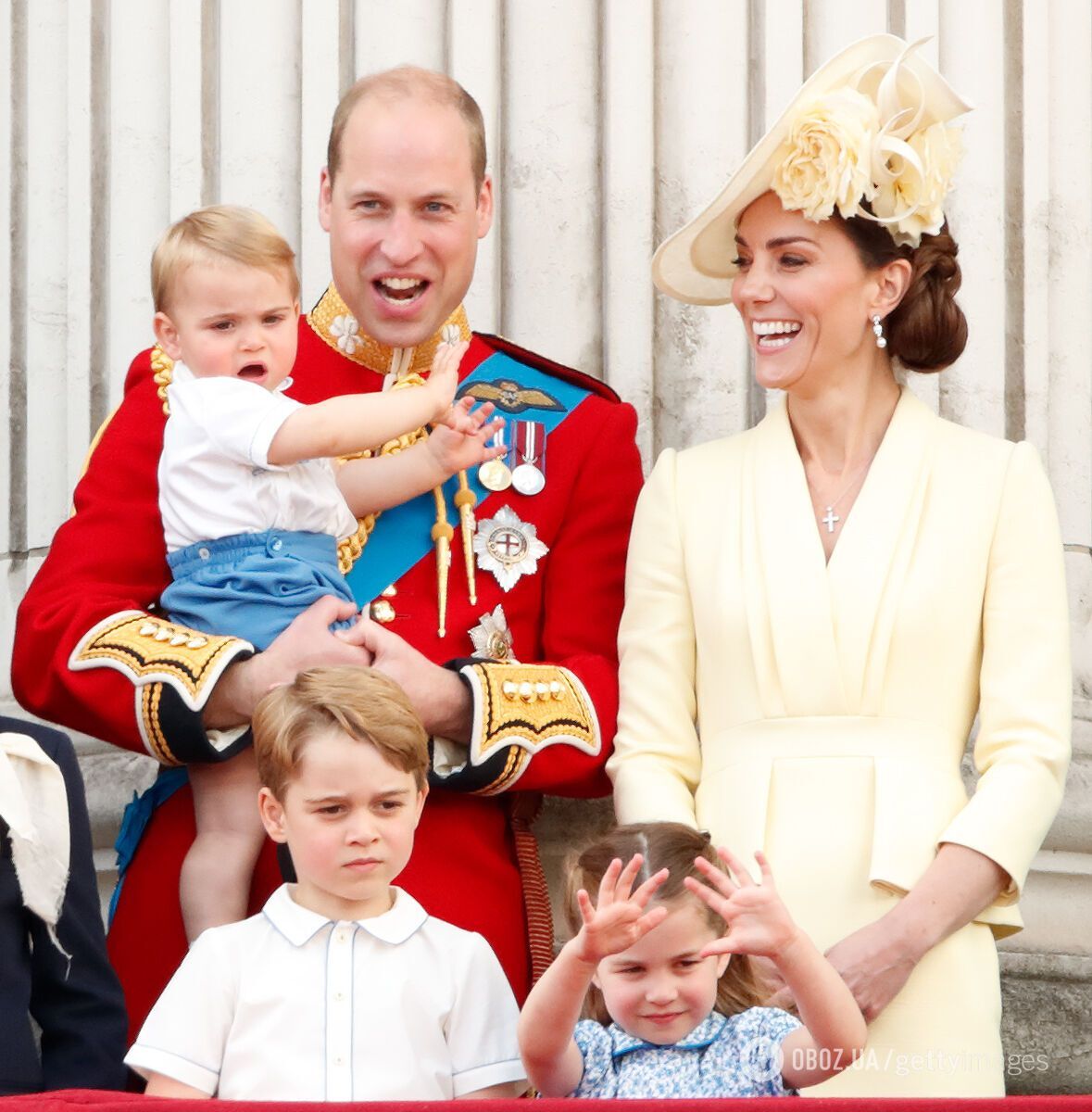 Принц Гаррі та Меган Маркл змінили прізвище своїм дітям: раніше вони були Маунтбаттен-Віндзор