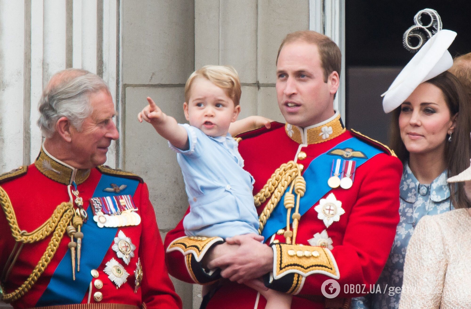 Любит делать подарки и играть: почему короля Чарльза III можно смело назвать супердедушкой, с которого стоит брать пример