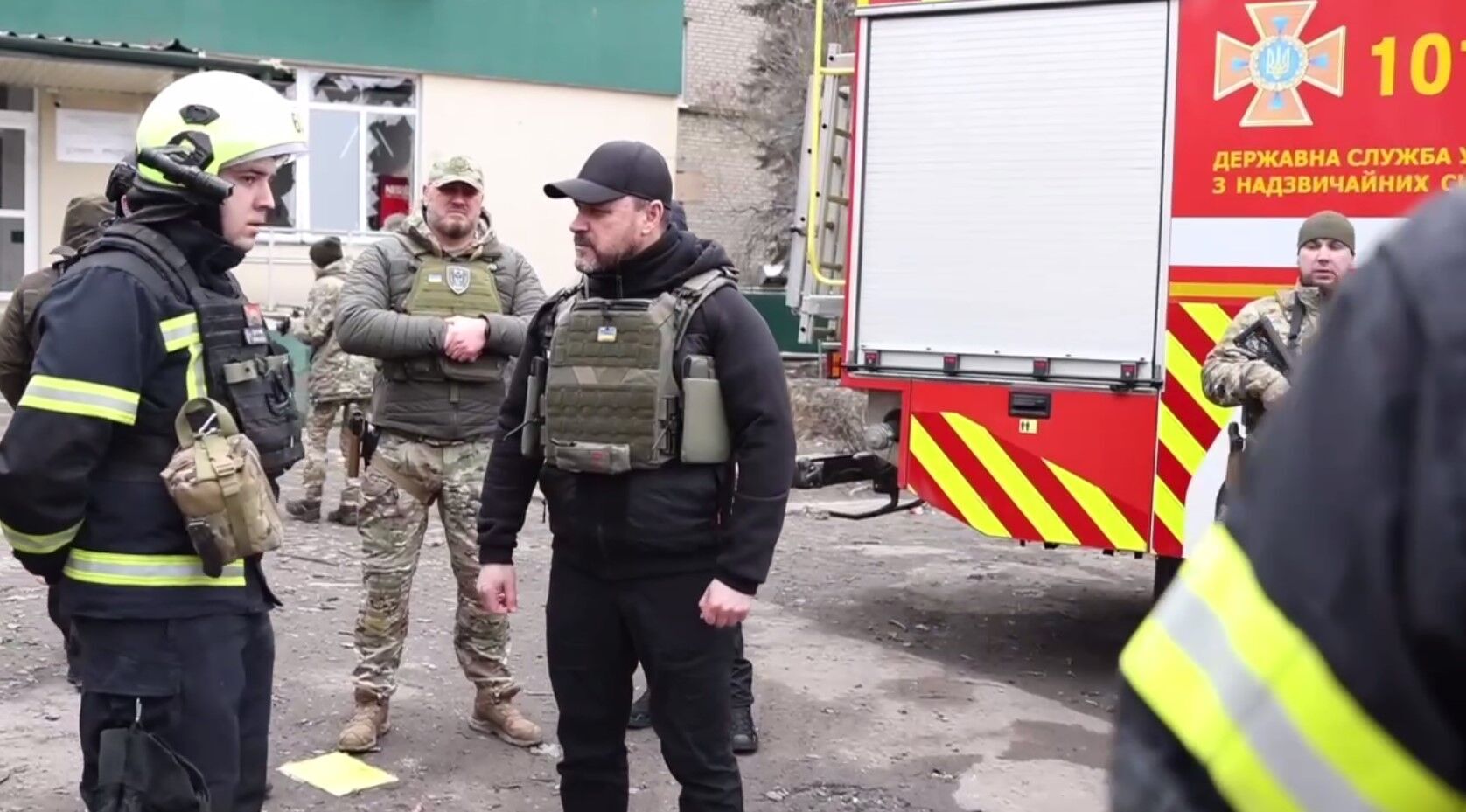 "Бажання перевестися до тилових підрозділів немає": очільник МВС відвідав із робочою поїздкою Донеччину. Відео