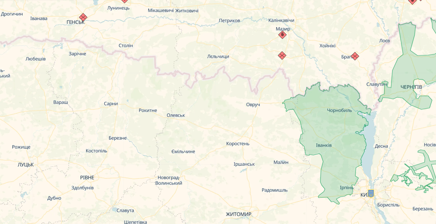 "По болотам переползали": Лукашенко заявил, что на беларуско-украинской границе поймали "диверсантов". Видео