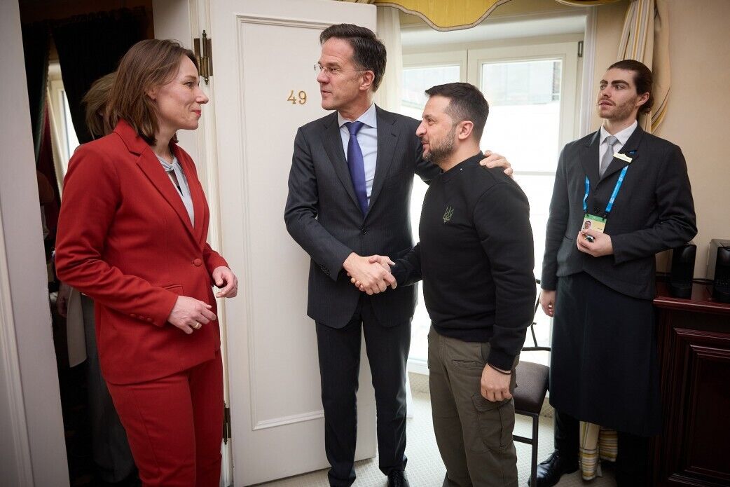 Обговорили подальшу оборонну підтримку України: Зеленський у Мюнхені зустрівся з прем'єром Нідерландів