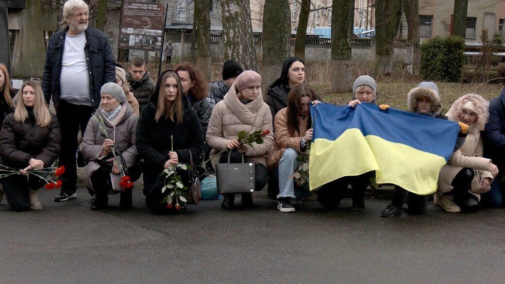 Были неразлучными друзьями и погибли в один день: в Виннице простились с молодыми Героями из бригады "Лють". Фото