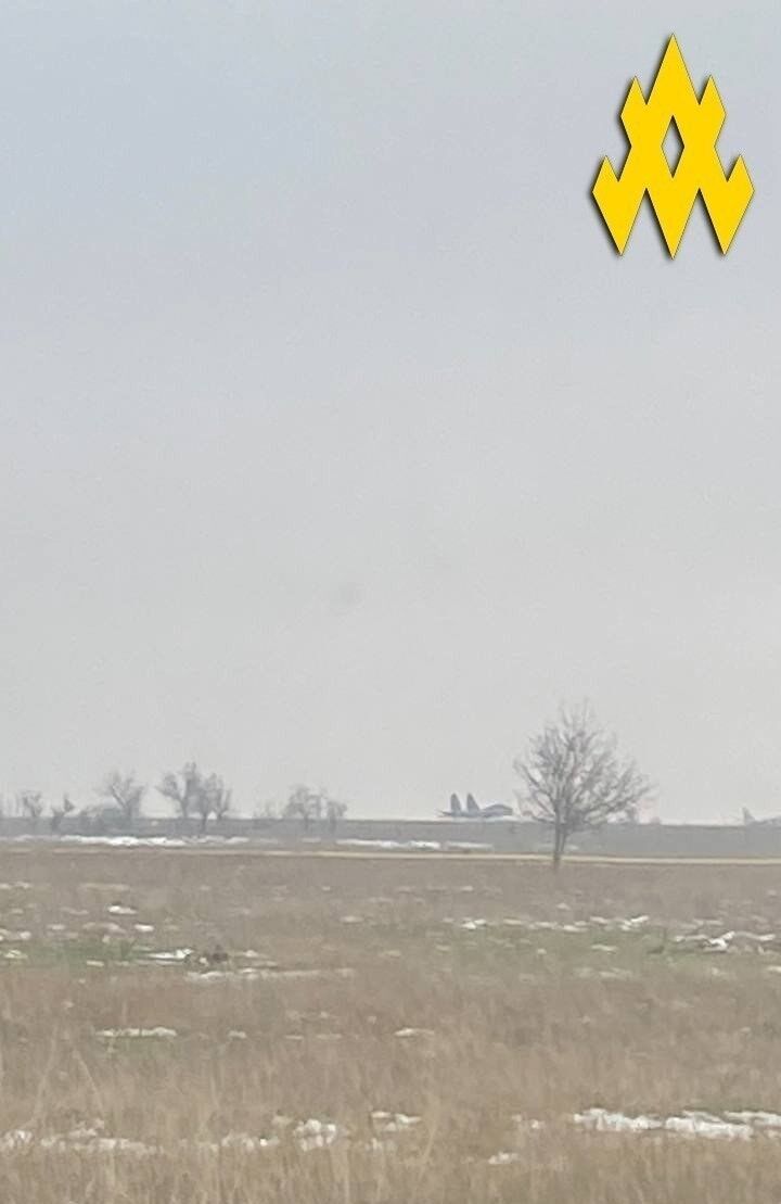 Агенти "Атеш" провели розвідку аеродрому "Саки", звідки винищувачі РФ злітають для атак на Україну. Фото 