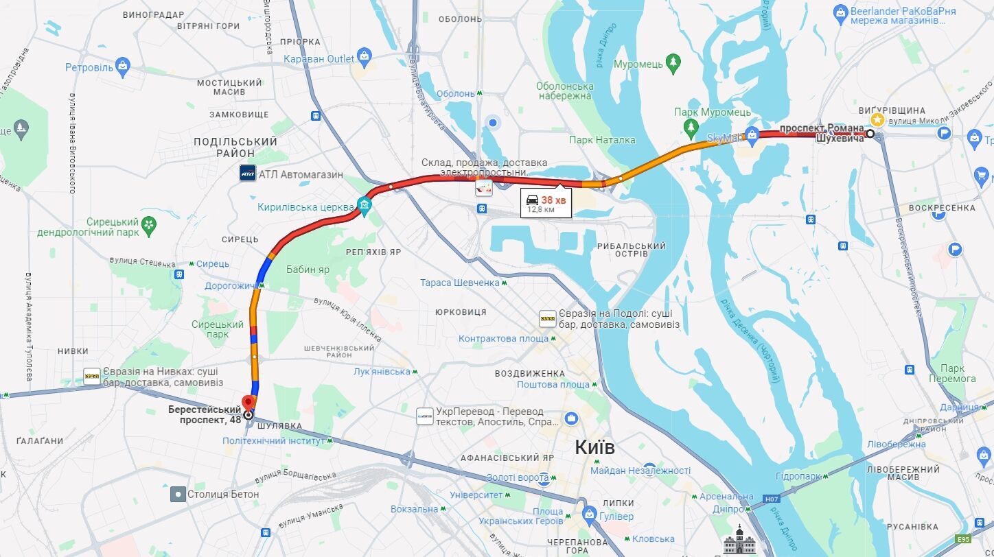 В Киеве на дорогах образовались утренние пробки: где не проехать. Карта