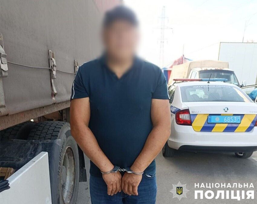 На рынке "Троещина" украл с прилавка $5,1 тыс. и прятался в чужом авто: в Киеве суд вынес приговор иностранцу. Фото