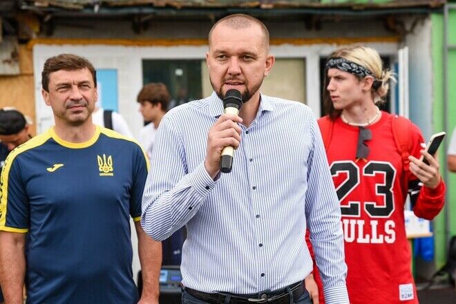 Украинским футболистам, которые ехали подписывать контракт, вручили повестки в ТЦК