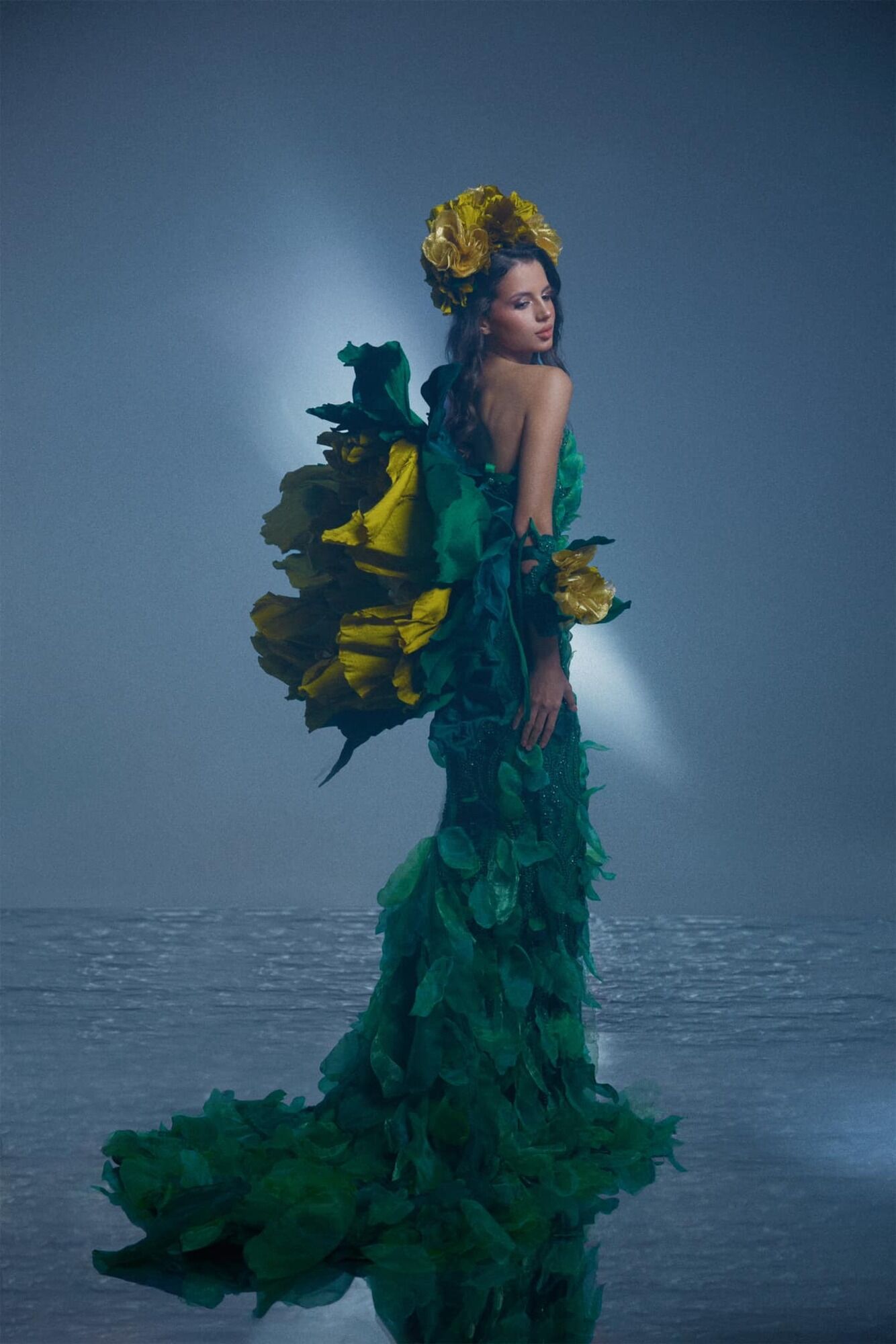 Украинка презентовала национальный костюм на "Мисс Мира 2023": что символизирует "Лісова пісня", которую создали под обстрелами в Харькове