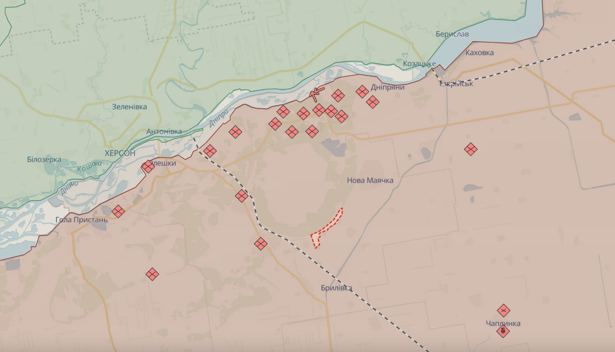 Минус около 60 оккупантов: в сети появились кадры удара ВСУ по полигону армии РФ на левом берегу Днепра. Видео